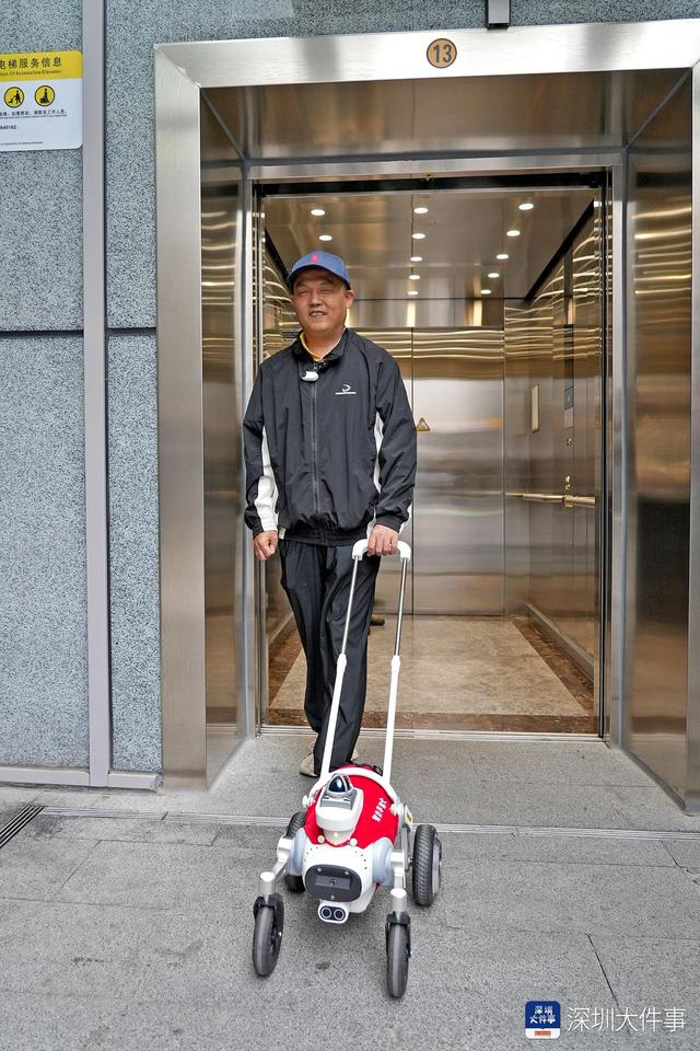 电梯出入口场景